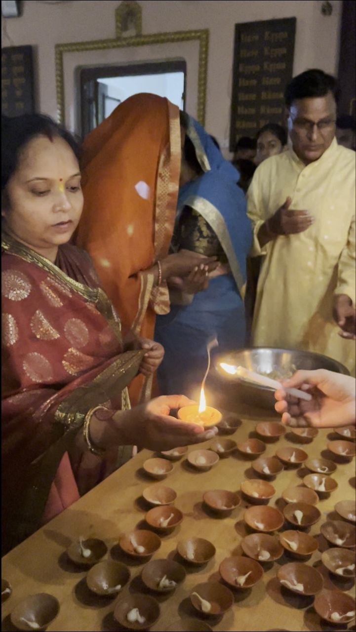 Kartik Mas Deep Daan Seva (Damodar Arati)-0